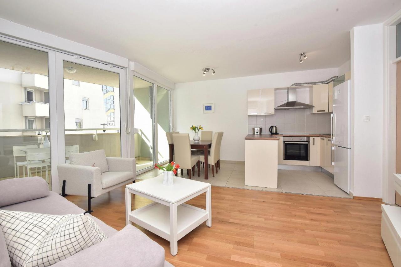 Sunshine Apartment Makarska Exterior foto
