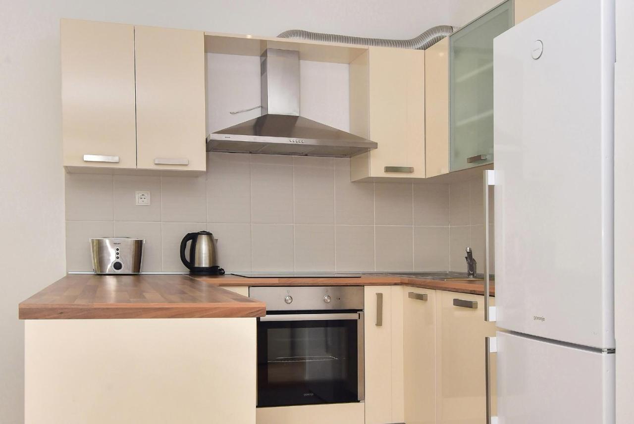 Sunshine Apartment Makarska Exterior foto