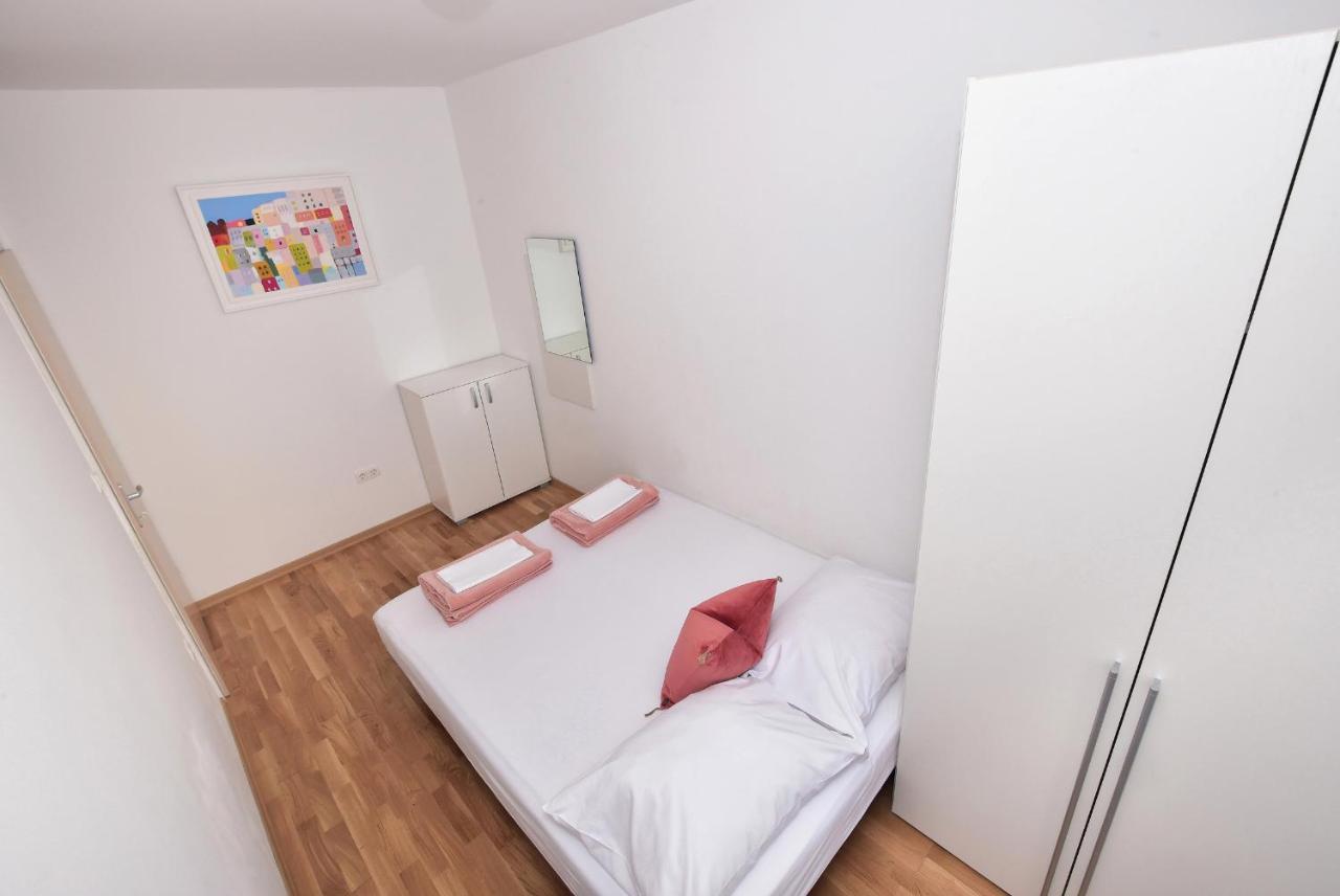 Sunshine Apartment Makarska Exterior foto